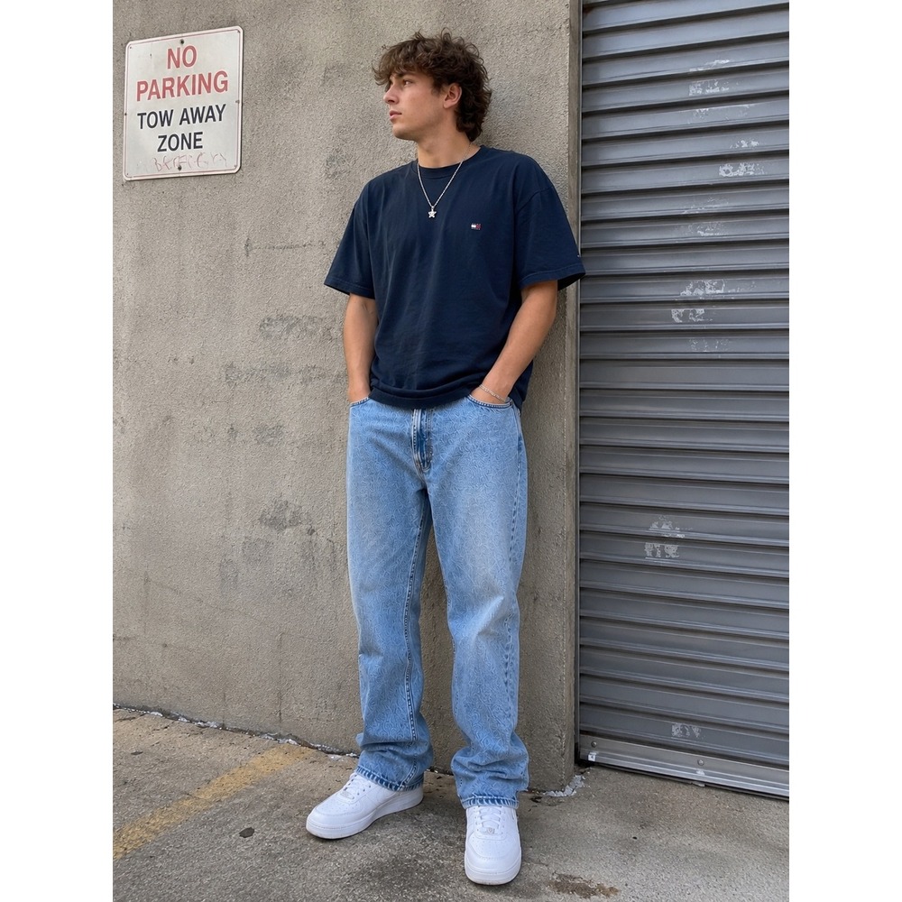 Vintage Tommy Hilfiger Jeans 42x34 Relaxed Straight Blue Denim 90s Y2K